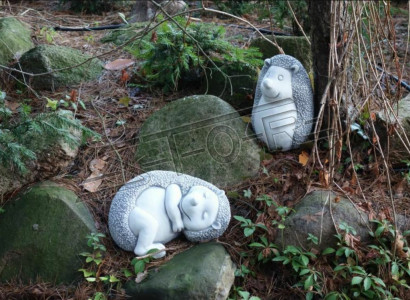 Garden Decoration Hedgehog Patio Stone Caricature Figures Decorative Statue